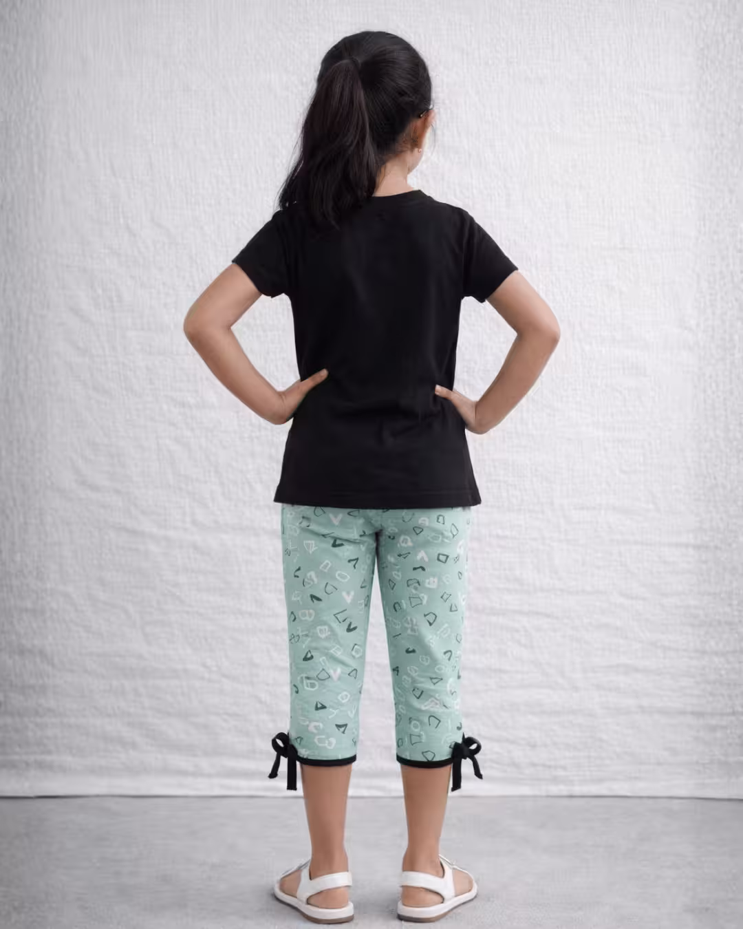 Molly Girls Capri Set Alternate